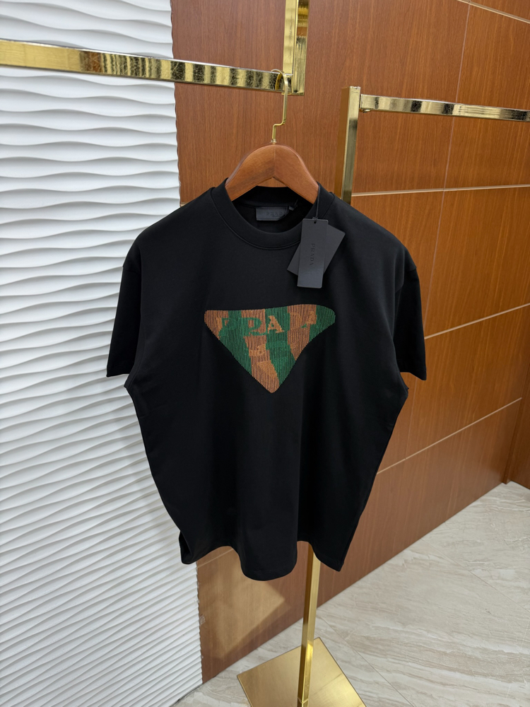 Prada Nakış Siyah İthal Tişört