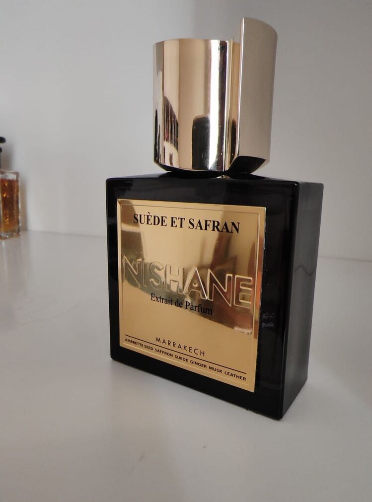 nishane suade at safran 10 ml 