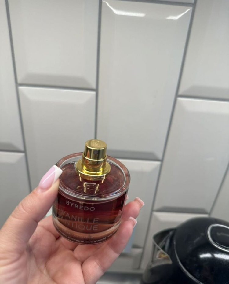 byredo vanille antique 10 ml 