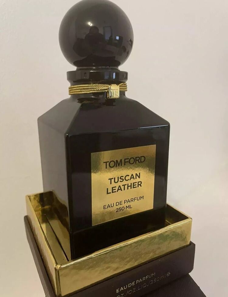 tom ford tuscan leather edp 10 ml.