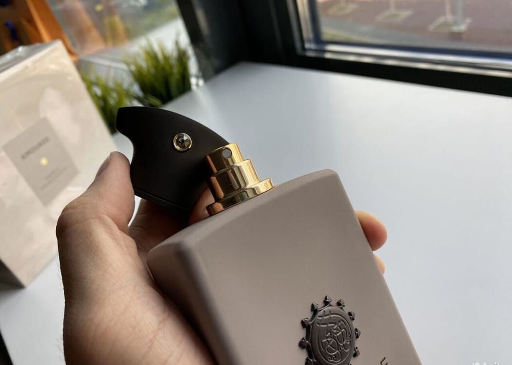amouage opus v woods and symphony edp 10 ml 