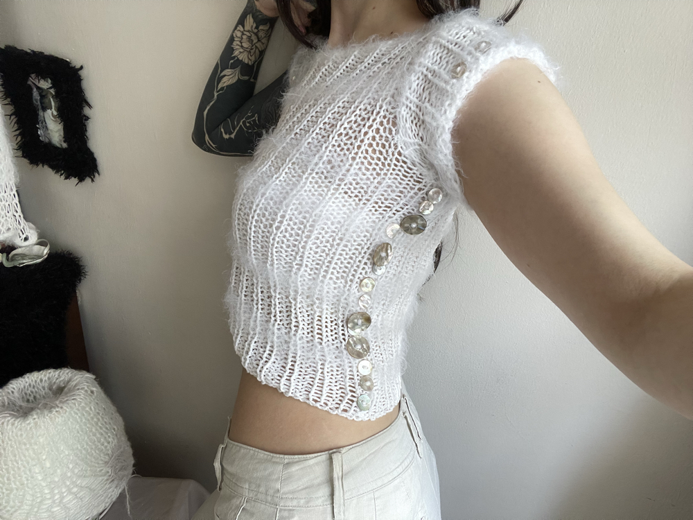 buttoned top (S-M)