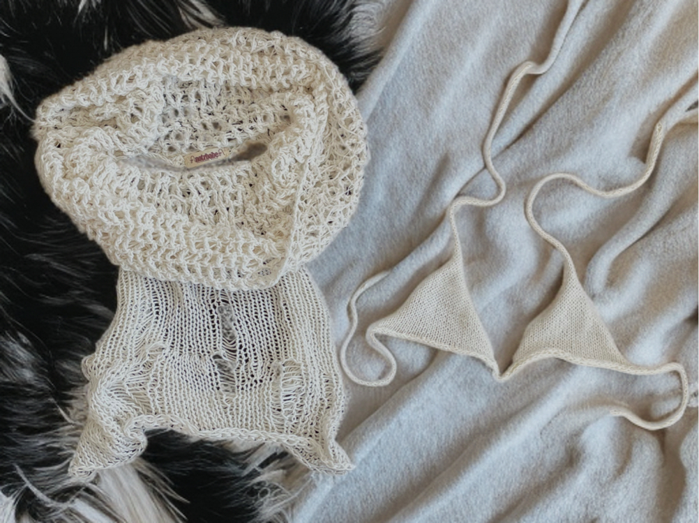 distressed hooded crop top & bra (S-M)