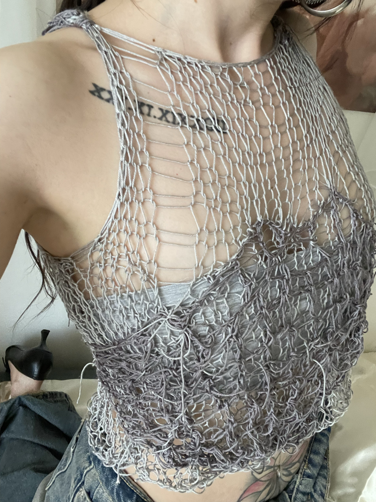 distressed notrbabe crop top (S-M)