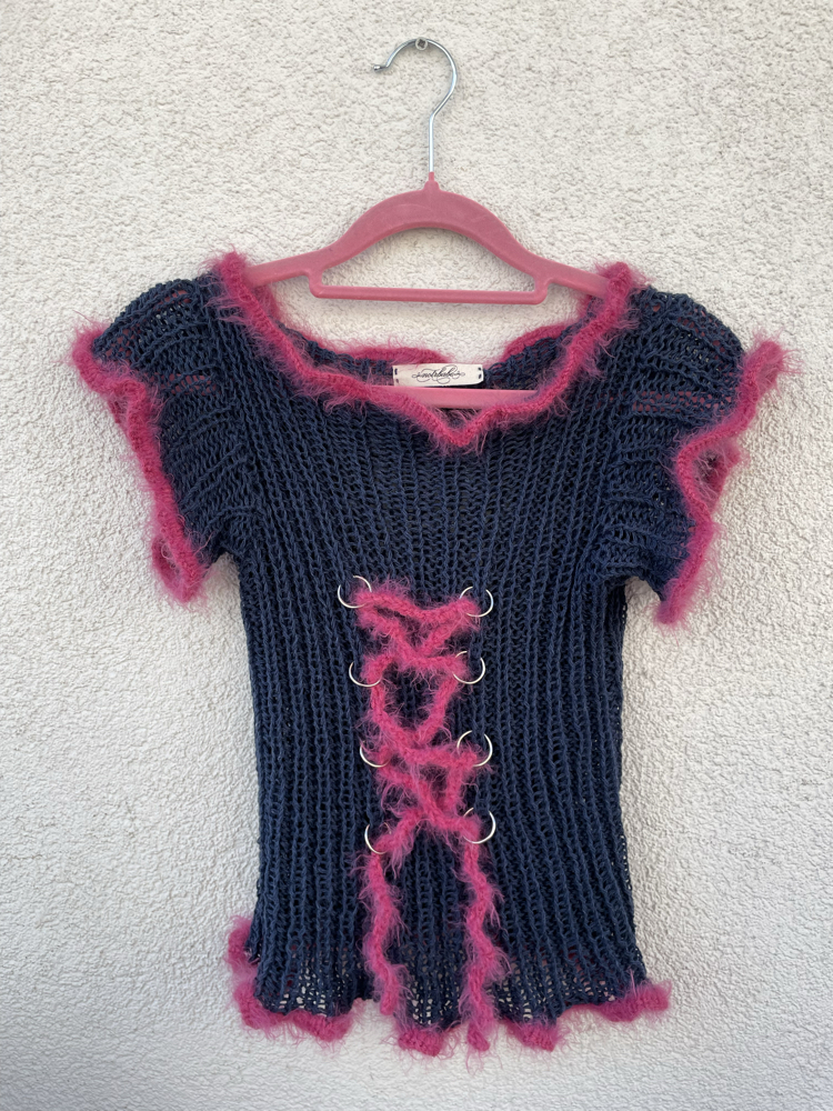 lace-up babe top (S-M)