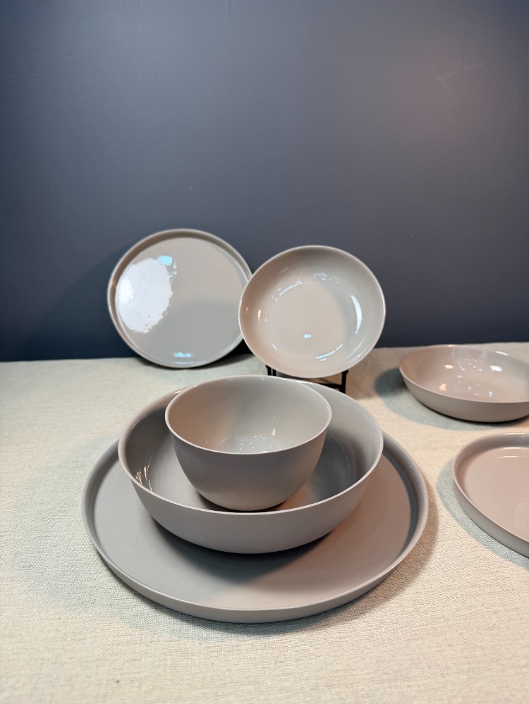 Circle Vizon Limoges Porselen Yemek Takımı - 16 Parça