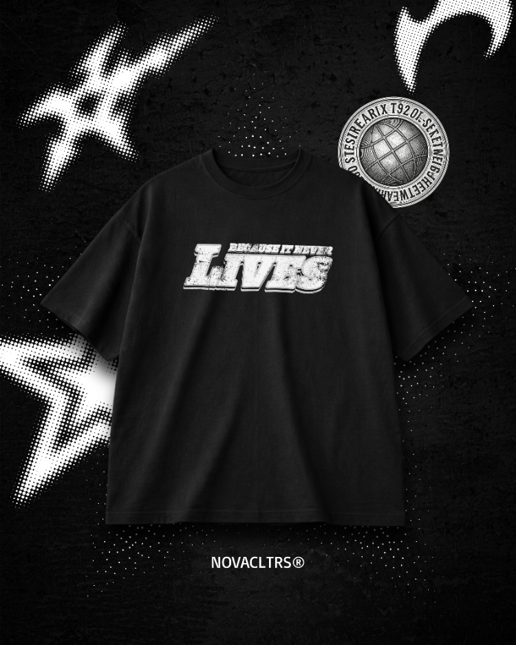 "LOVE NEVER DIE" Oversize T-shirt