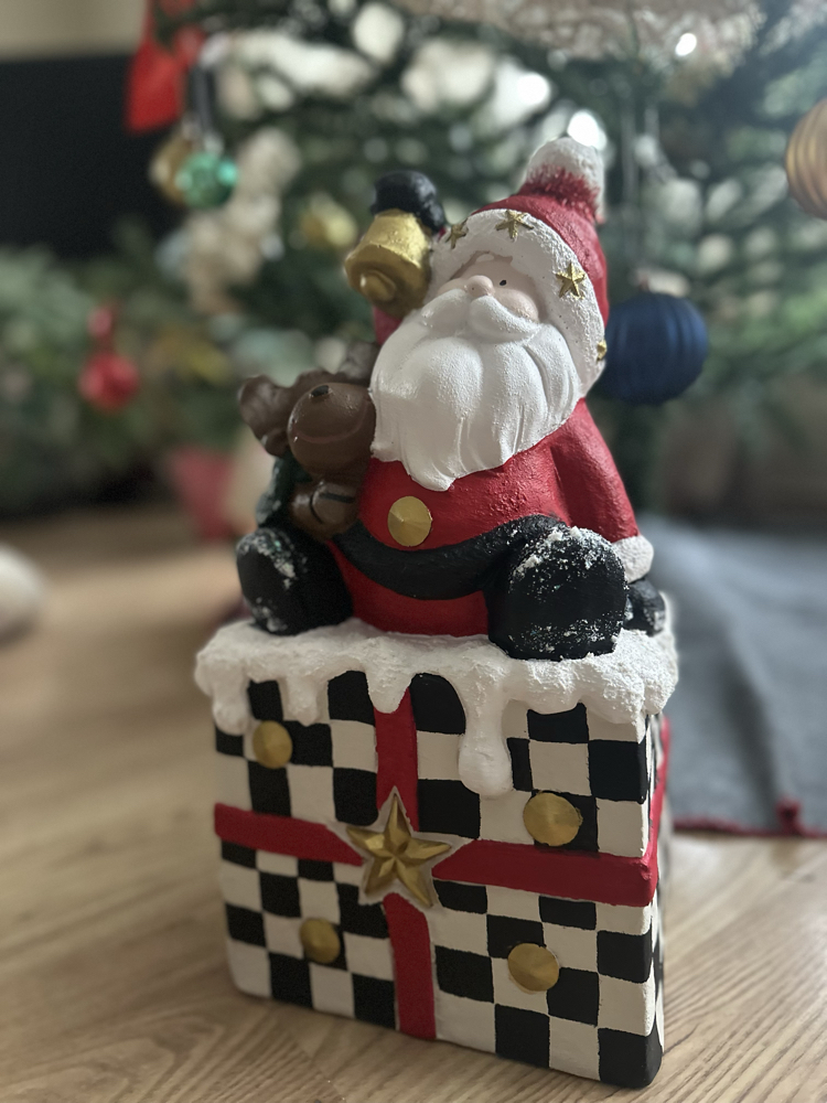 Hediye Paketli Noel Baba