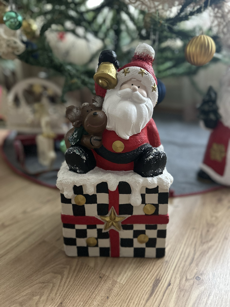 Hediye Paketli Noel Baba