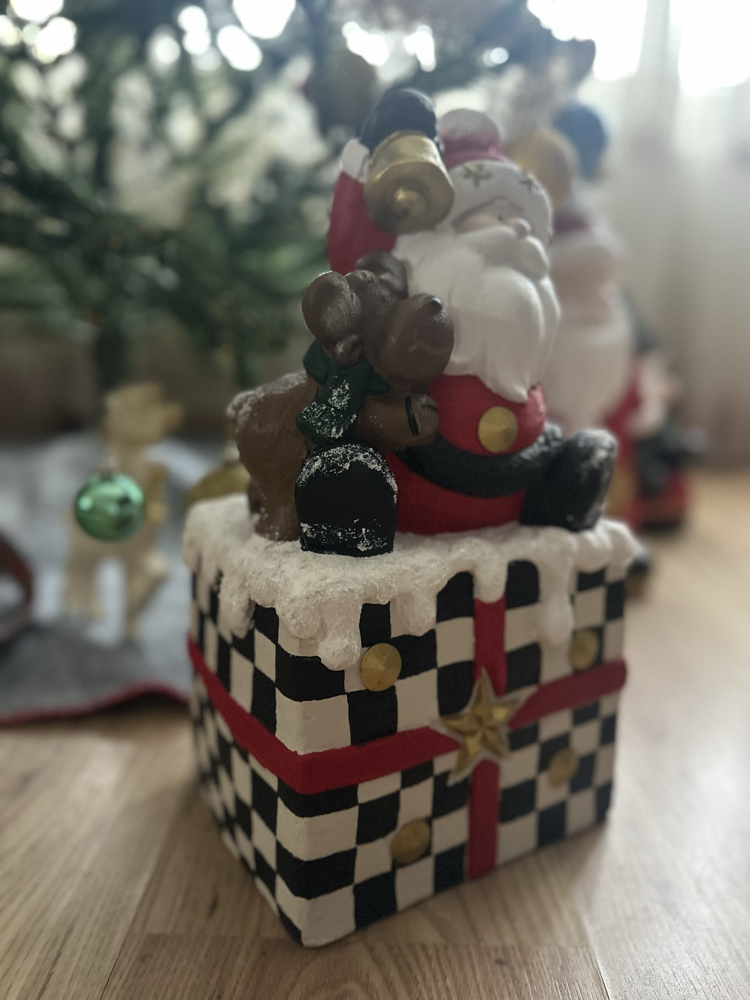 Hediye Paketli Noel Baba