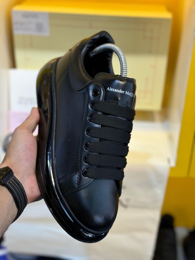 ALEXANDER McQUEEN (Premium)