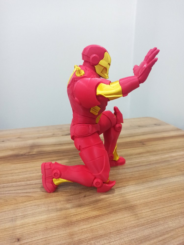 IRON MAN FİGÜR 21 CM