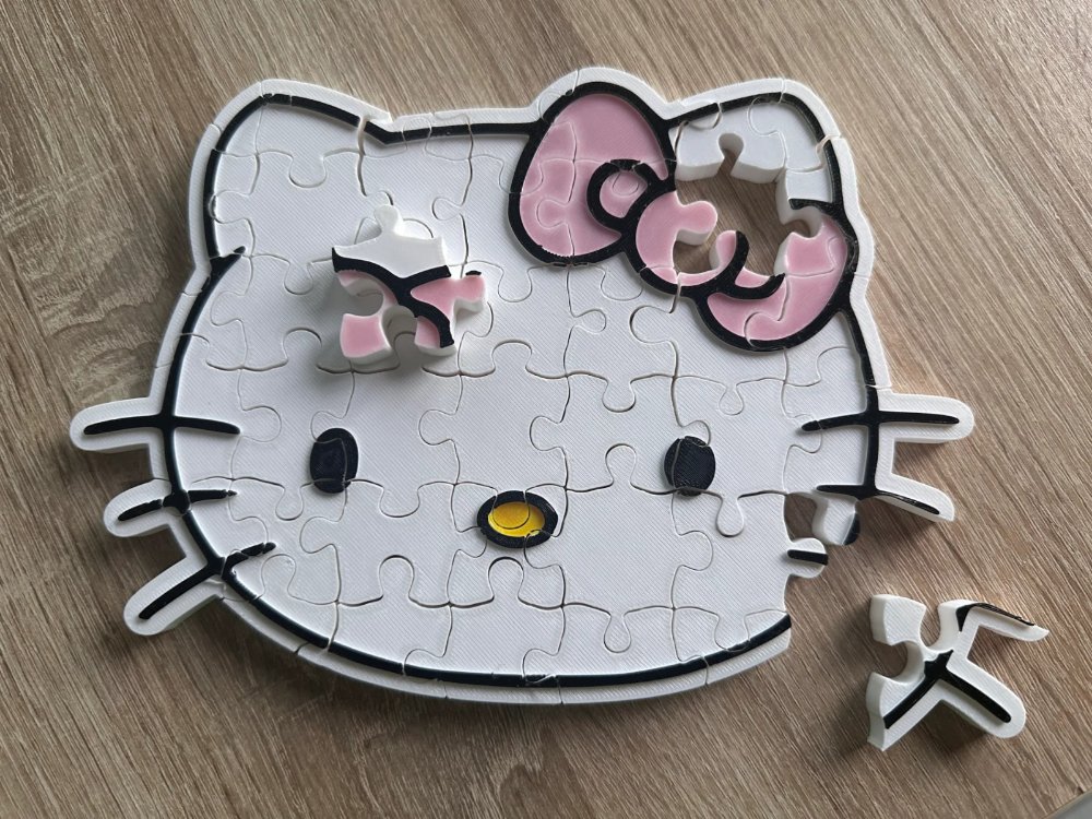 Hello Kitty 3D Yapboz – 40 Parça
