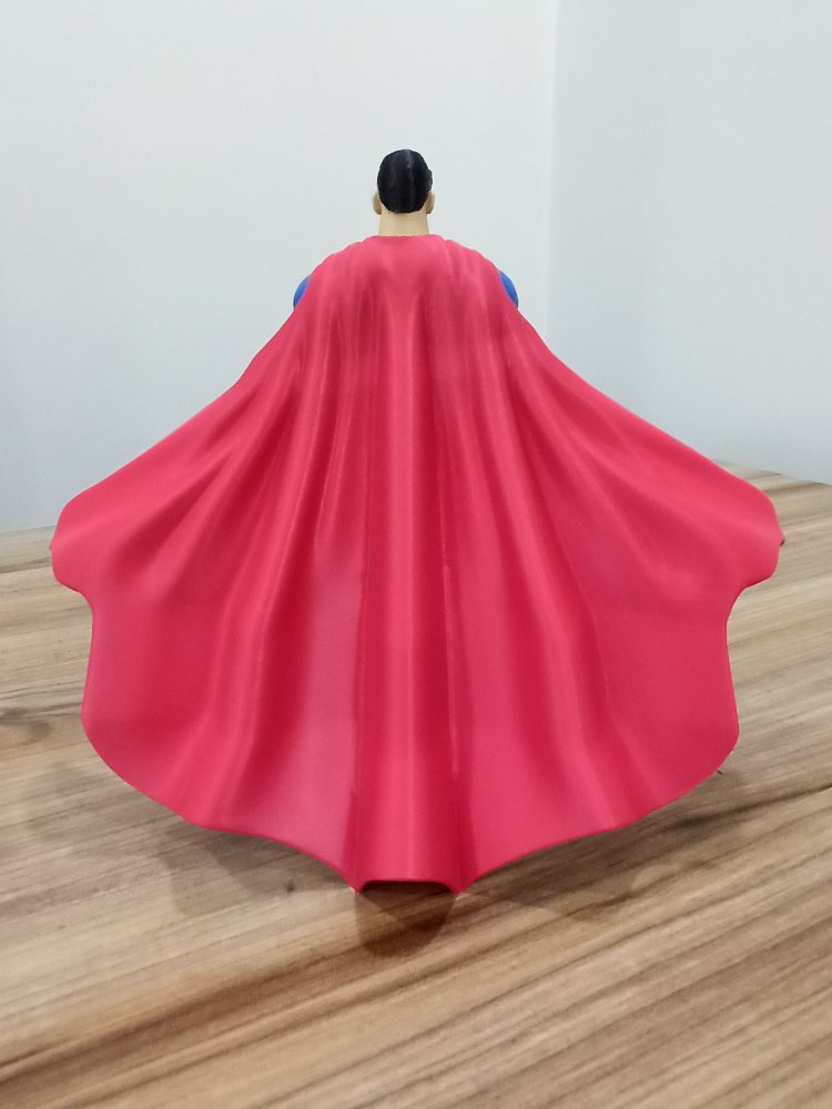 SUPERMAN FİGÜR 21 CM