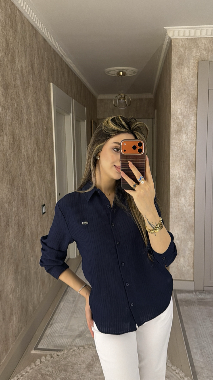 Orijinal marka etiketli Lacoste gömlek