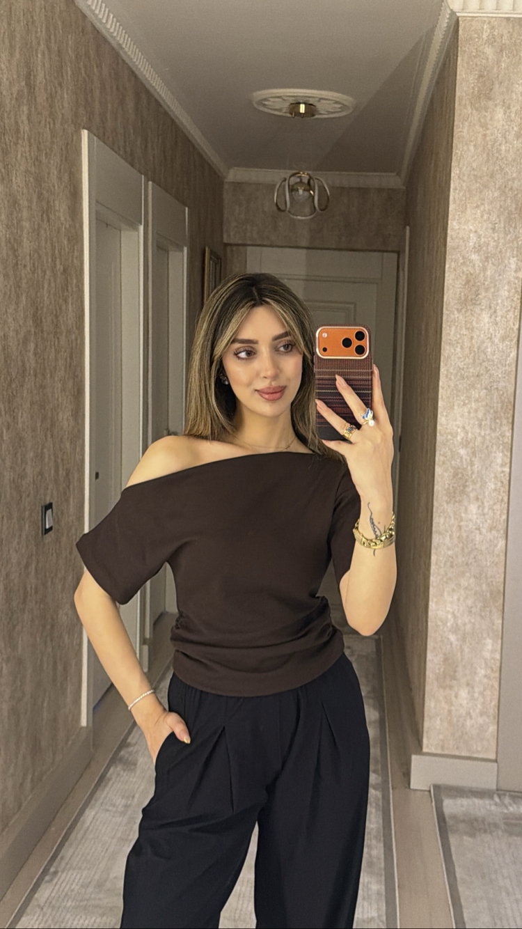 Kayık yaka modal kumaş bluz