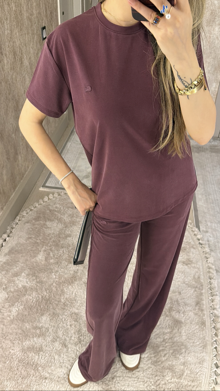 Lacoste etiketli kartlı takım