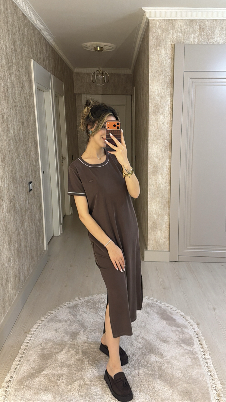 Lacoste etiketli kartlı basic elbise
