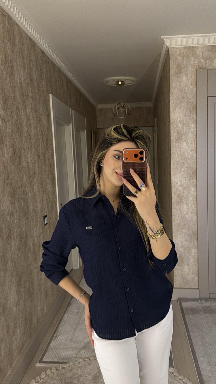 Orijinal marka etiketli Lacoste gömlek