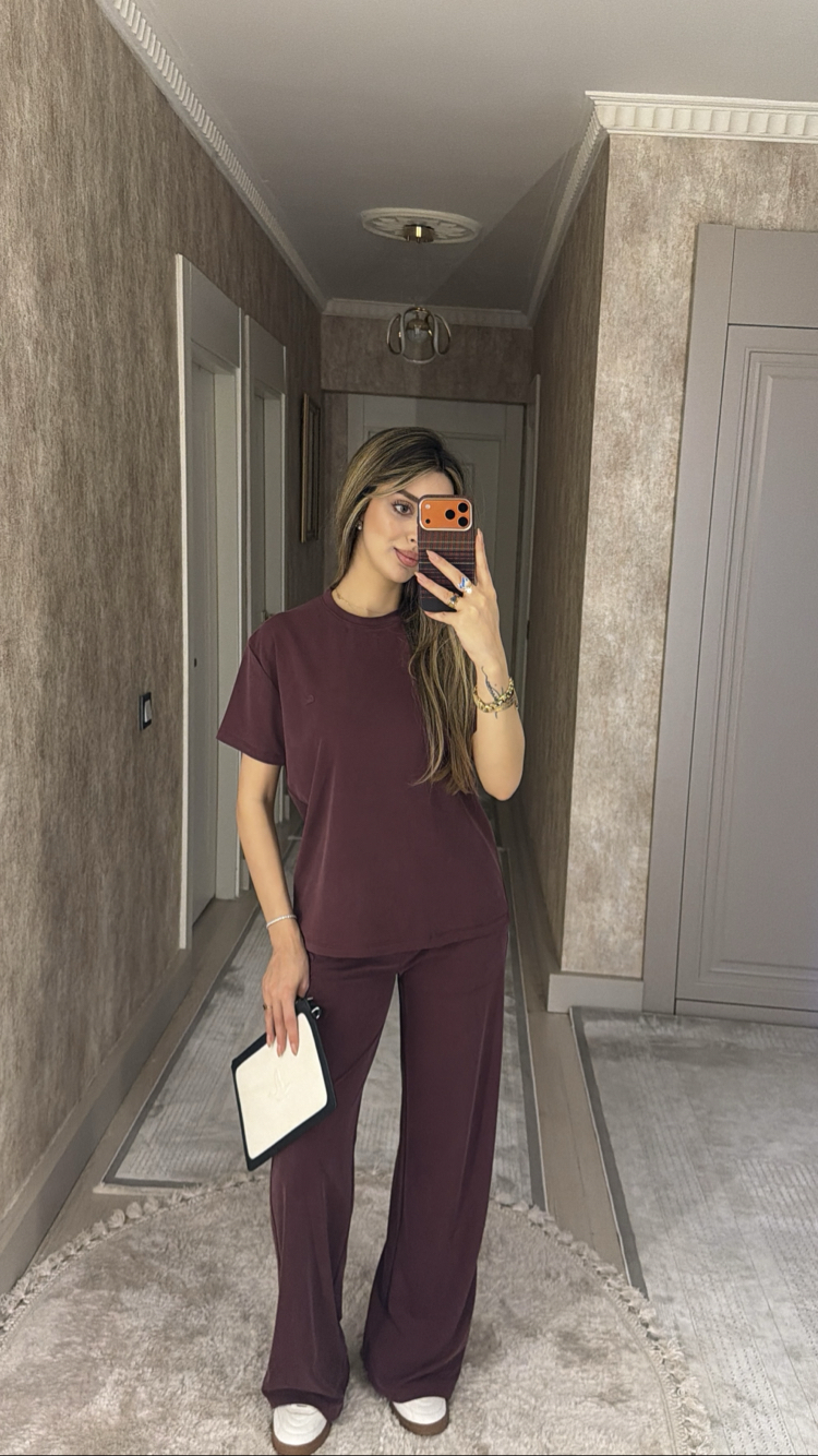 Lacoste etiketli kartlı takım