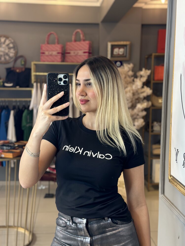 Siyah ck baskılı tişört