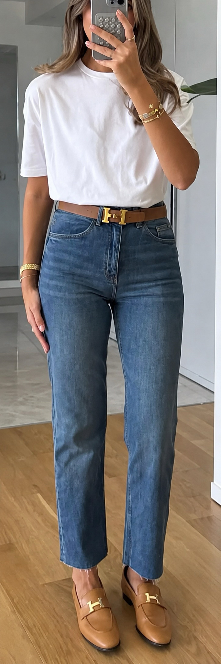 Mom Kalsik Jean
