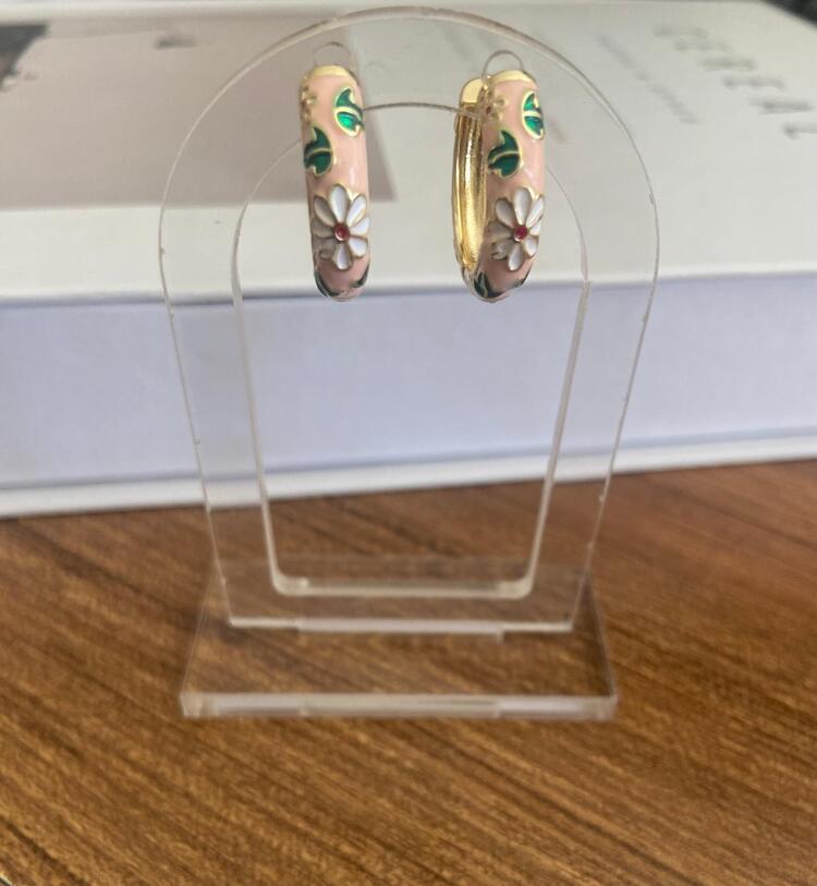 Mineli Küpe