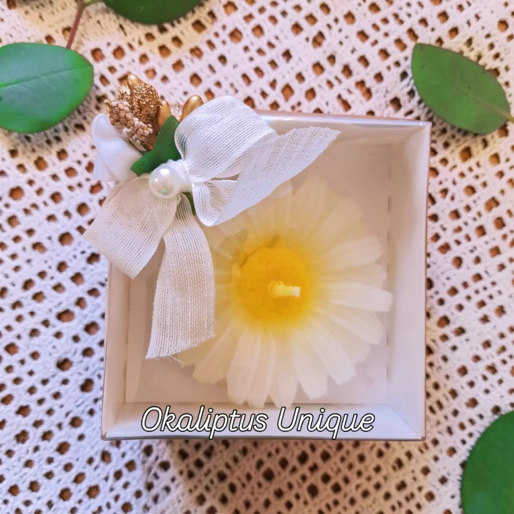 Kişiye Özel Kutulu Papatya Mum Hediyeliği