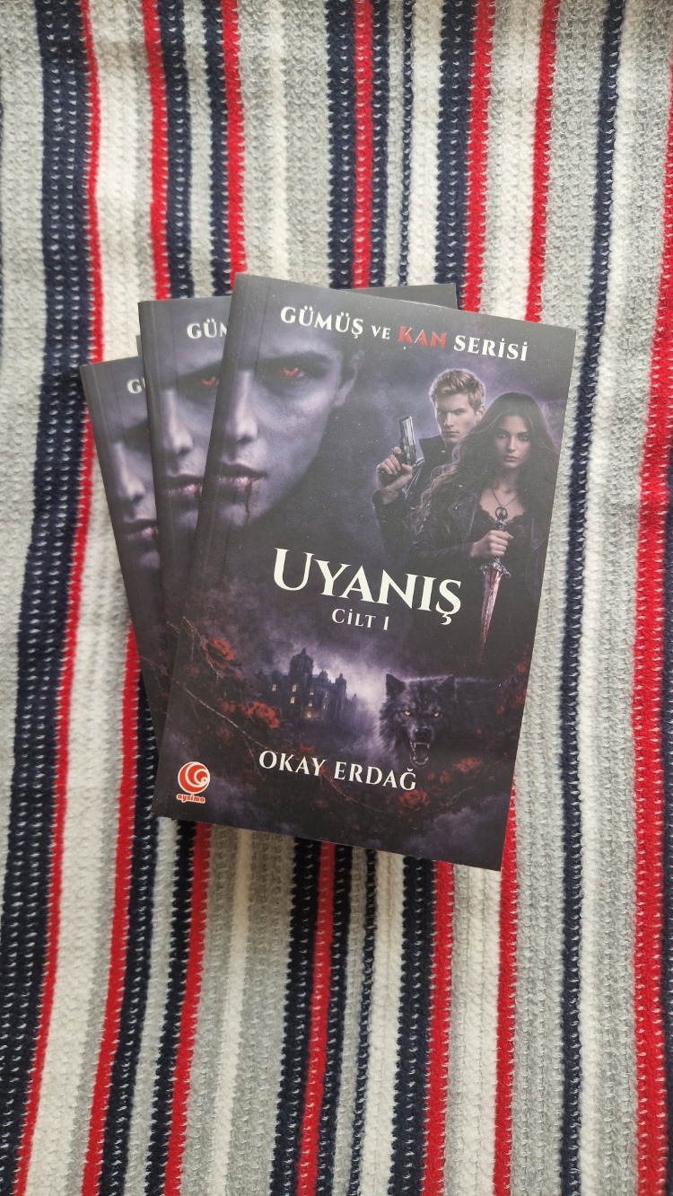 Gümüş ve Kan Serisi: Uyanış (Cilt 1) 