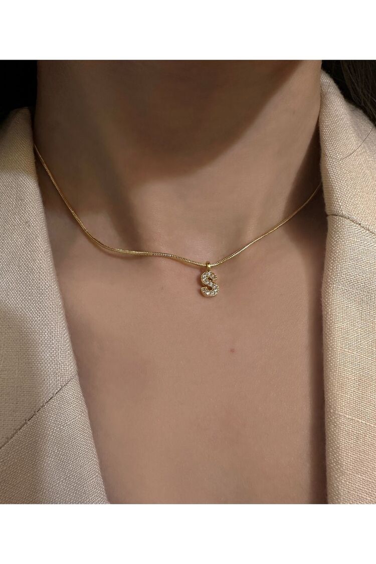 Taşlı Harf Detaylı Choker Kolye