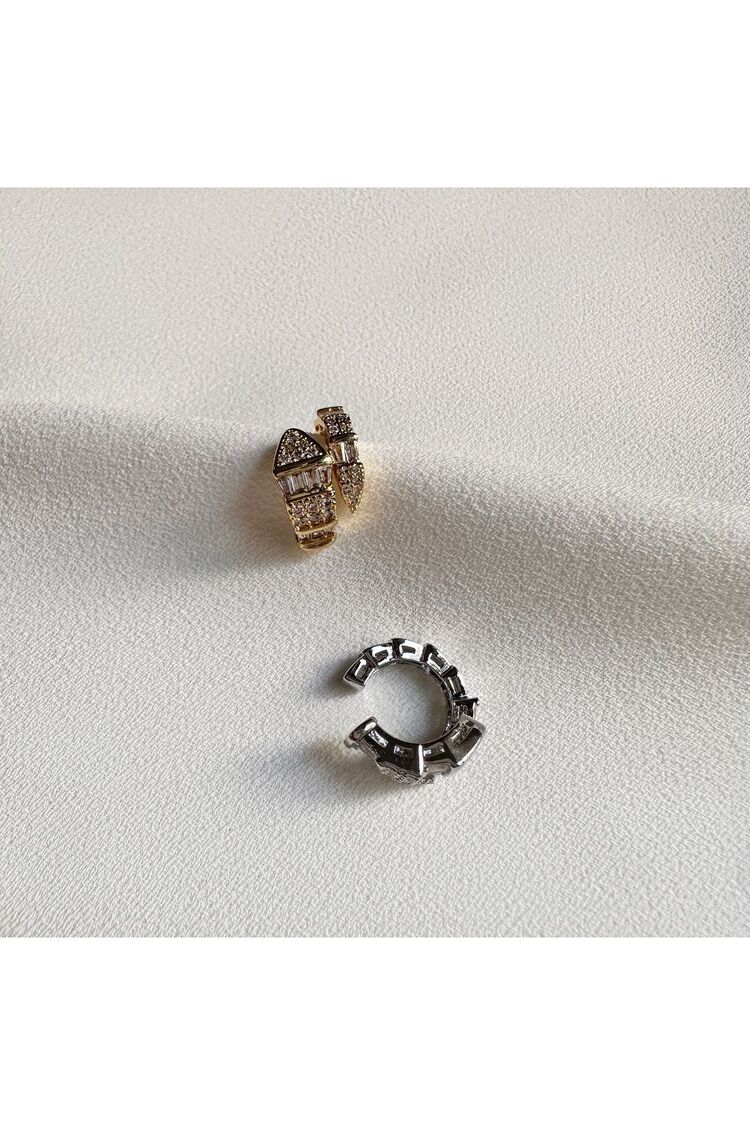 Taşlı Yılan Model Kıkırdak Küpesi Eaercuff