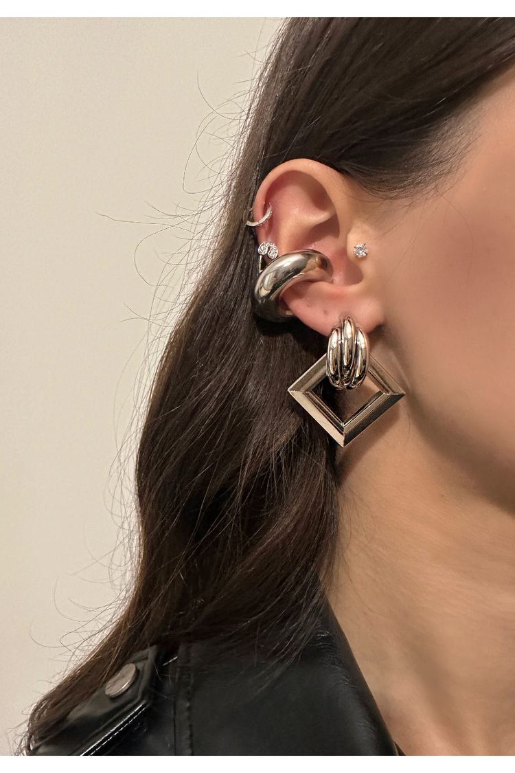 Sallantılı Kare Vintage Küpe