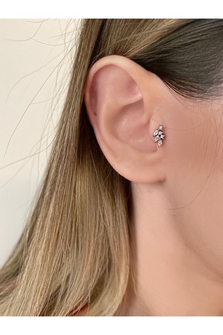 Kadın Silver Renkli Yaprak Tragus Kıkırdak Piercing