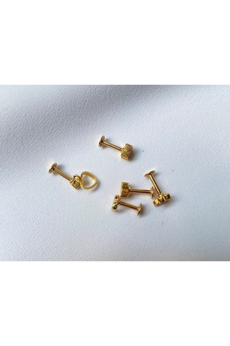 Kadın Gold Renkli Minimal Taşlı Yıldız Tragus Piercing