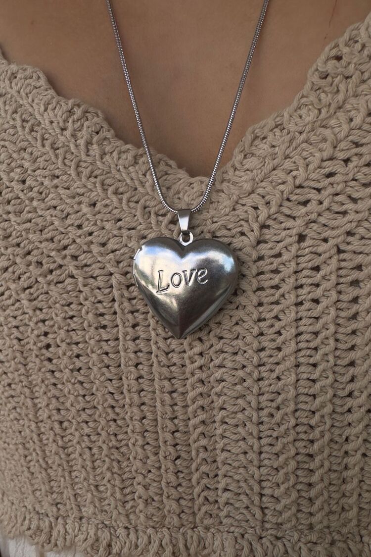 Çelik Uzun Love Yazılı Kalp Kolye