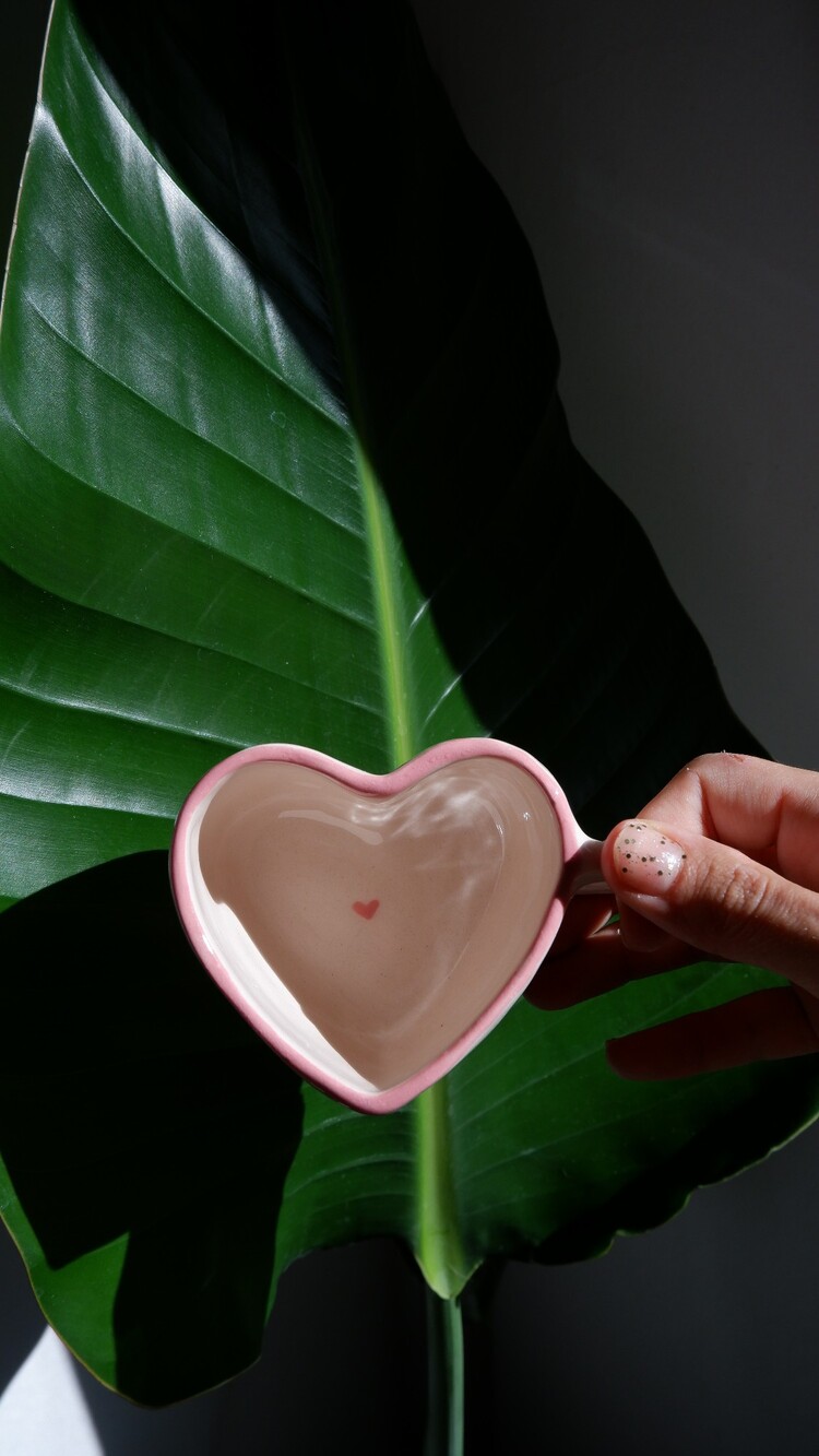 Kalpli Pembe Kupa & Love Coupon 