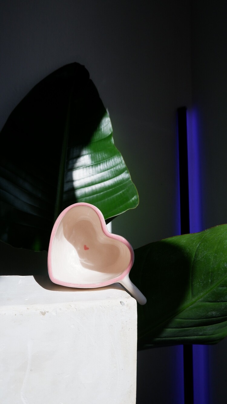 Kalpli Pembe Kupa & Love Coupon 