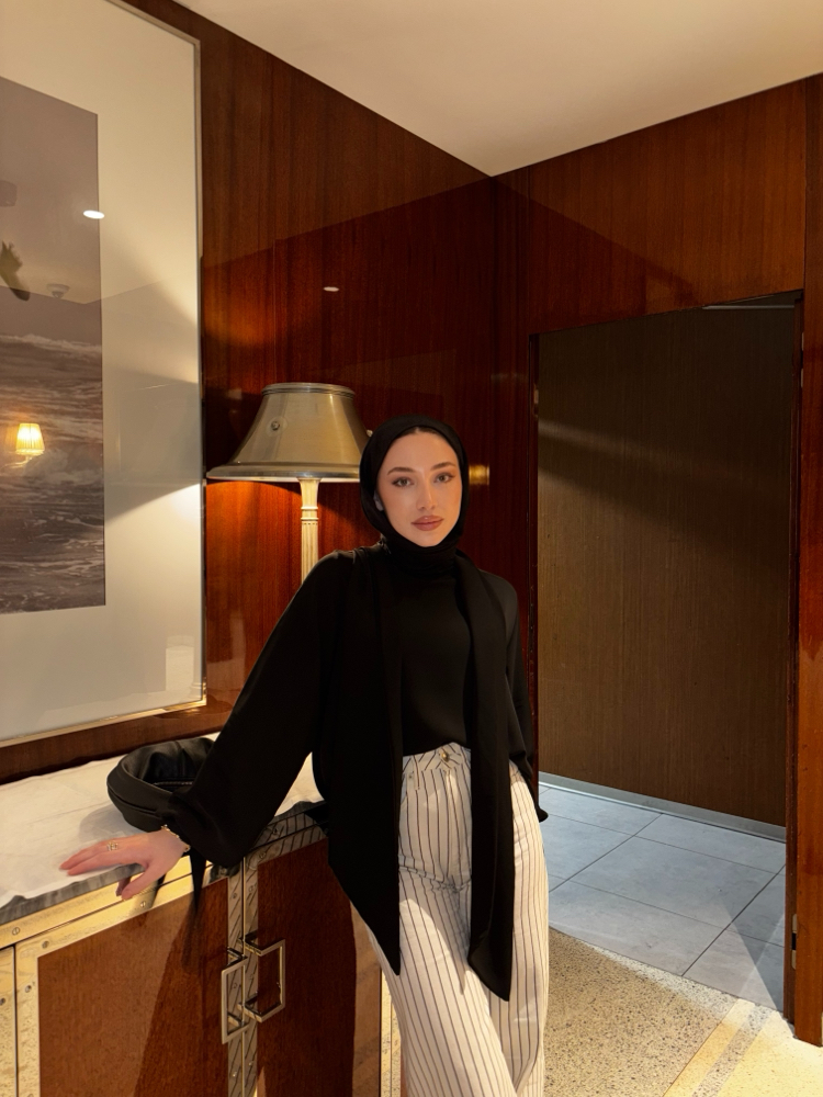 Elegant dökümlü krep bluz