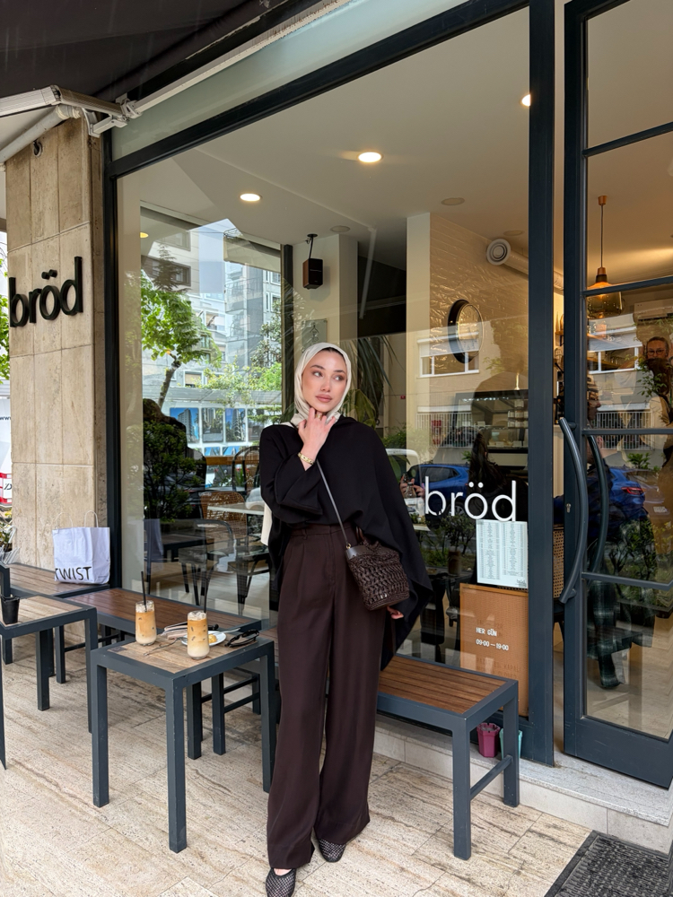 SİYAH KREP PELERİN BLUZ