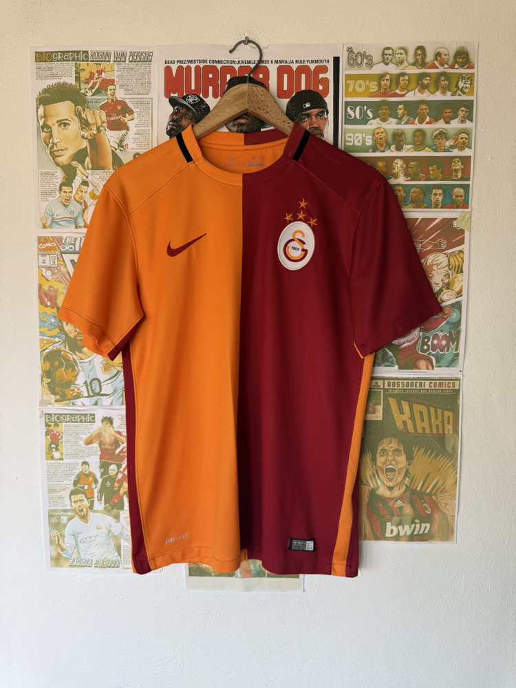 Orijinal Galatasaray 2015-16 Wesley Sneijder Koleksiyonluk Parçalı Forması (M)
