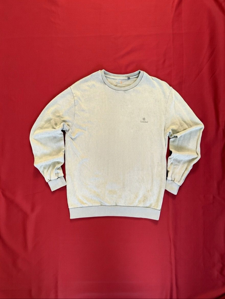 Timberlanda crewneck sweatshirt. Yeşil tonu, küçük logo detaylı, yumuşacık vintage wash.