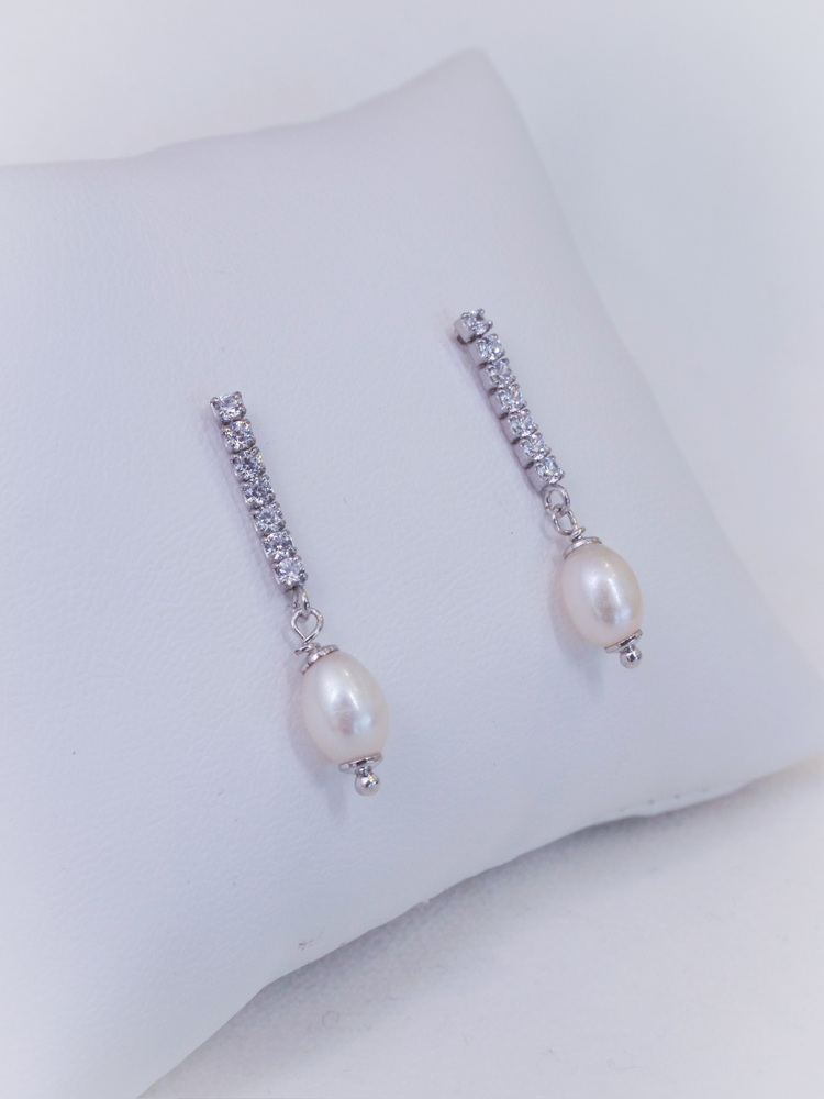 Moonlit Stream Pearls Küpe