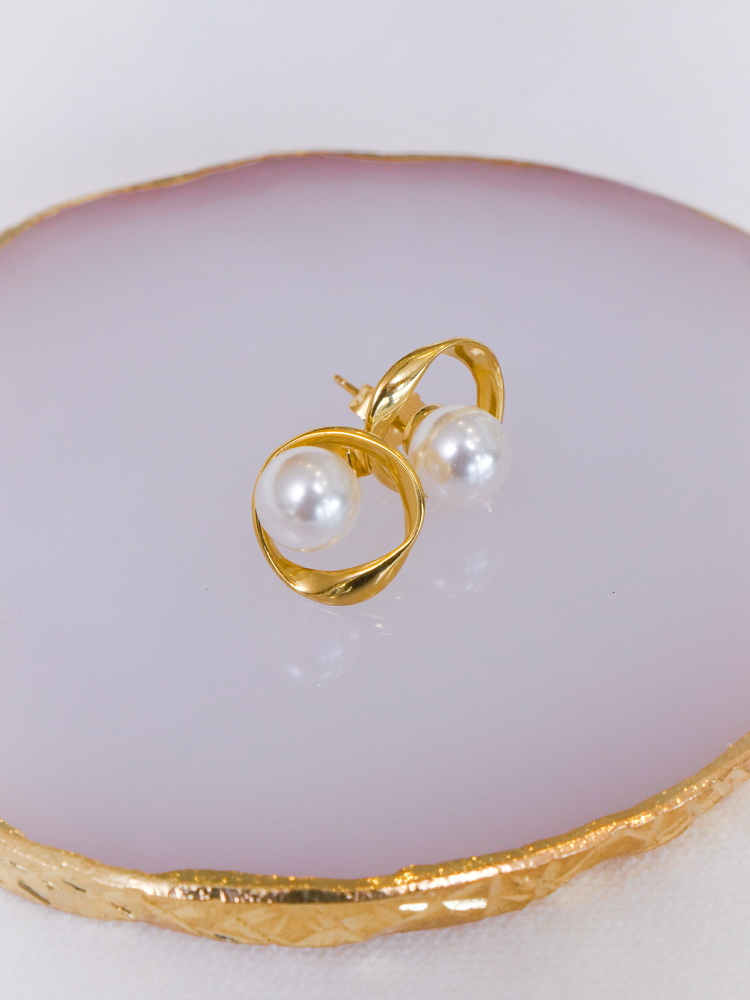 Solar Embrace Pearls Küpe