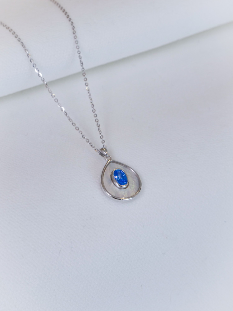 Ocean Gaze Pendant Kolyesi