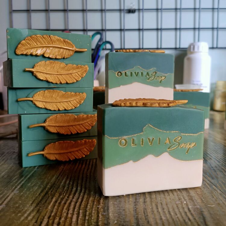 Olivia Gold 