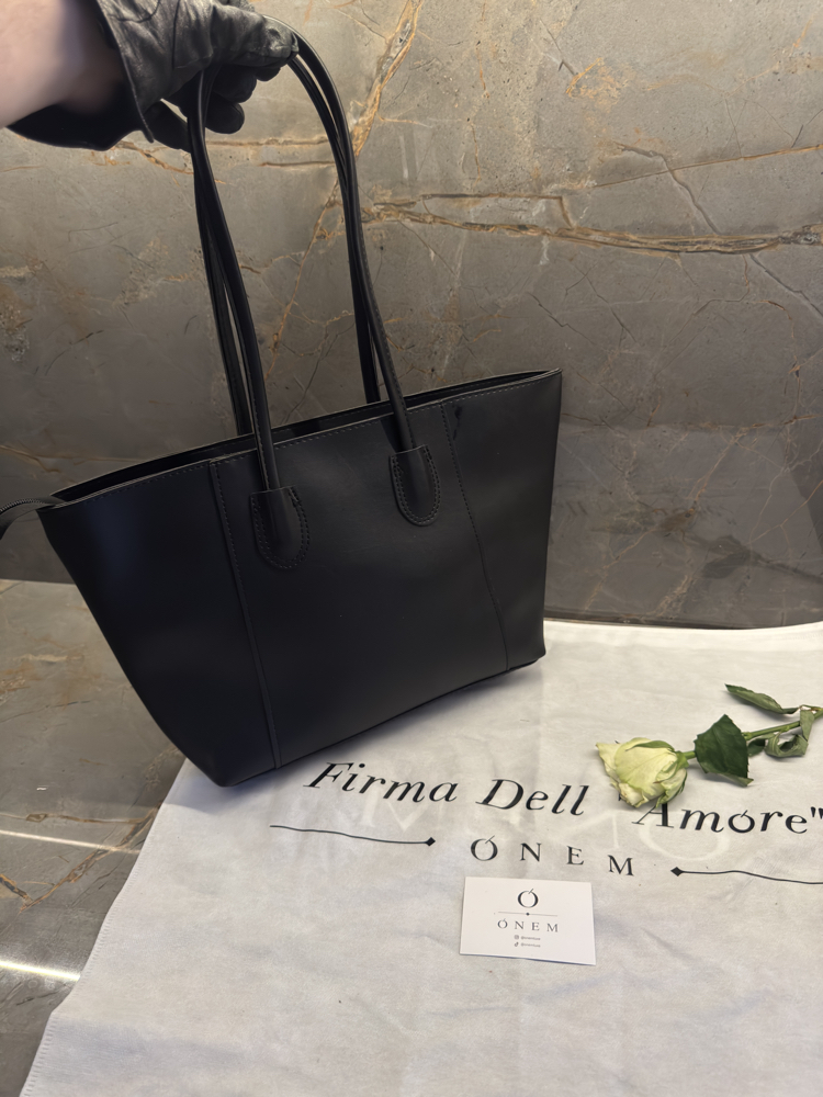 Onem - The Coach Black