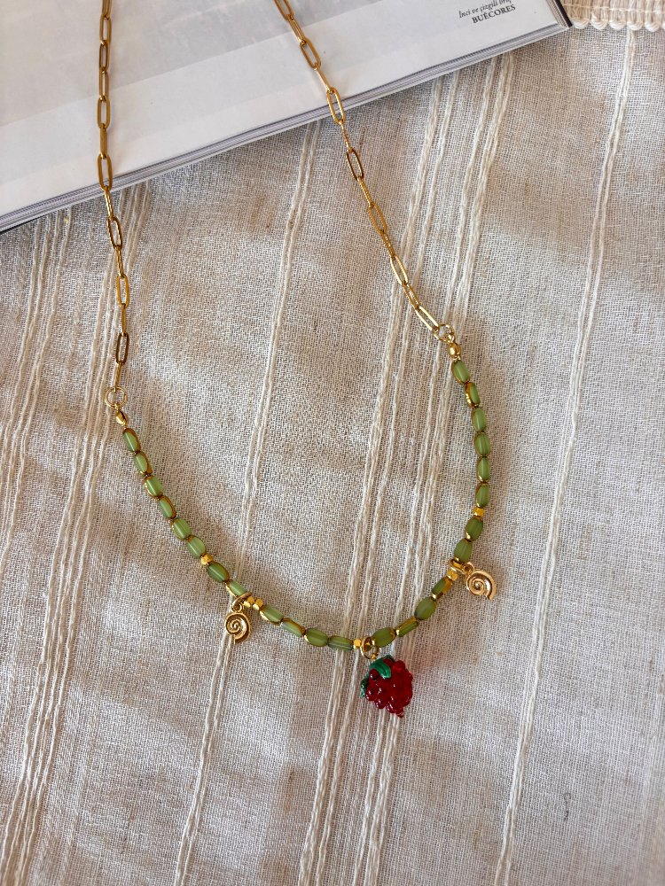 Forest Berry Kolye