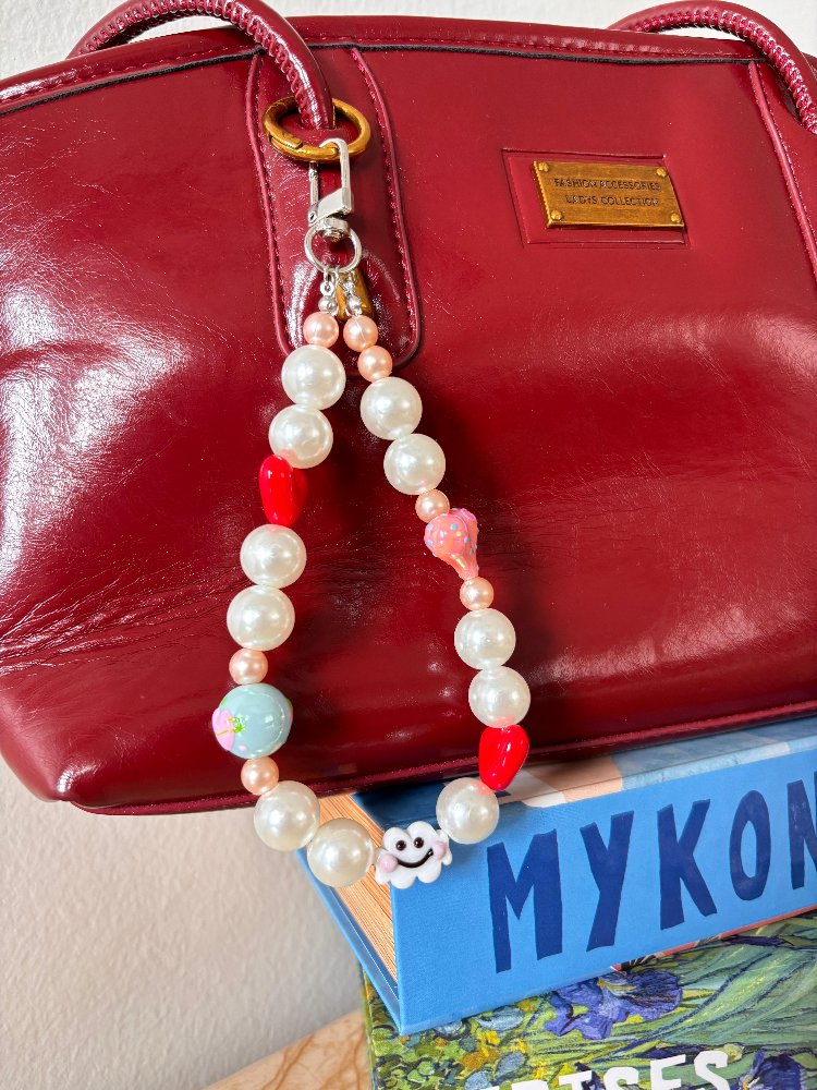 Bulut Charm