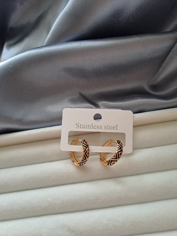 Gold Renkli Pirinç Küpe 