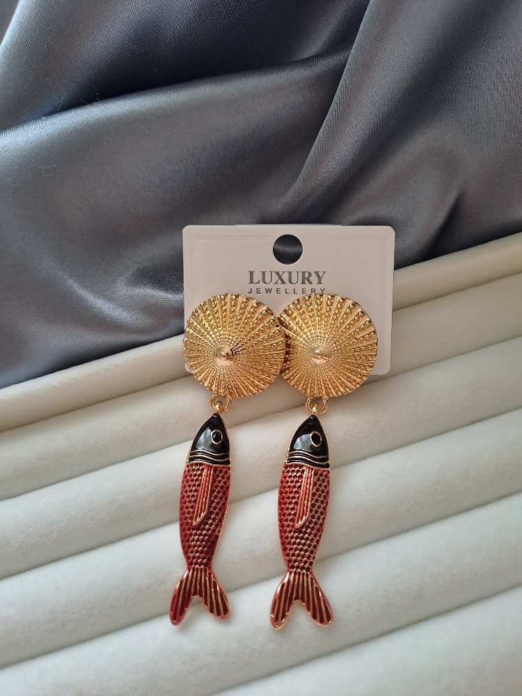 Pirinç Sallantılı Gold  Balık Detaylı Küpe